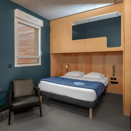 Eklo Centre Gare Saint-roch 3*