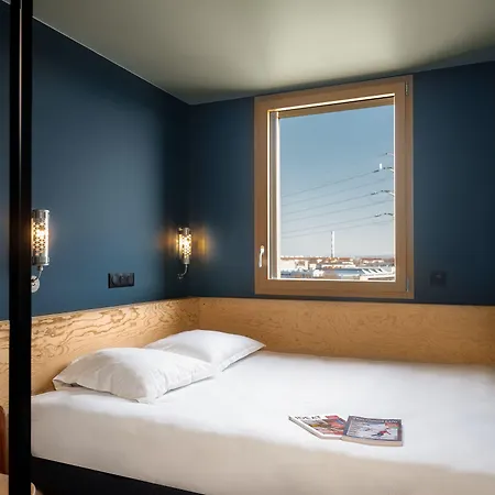 ホテル Eklo Centre Gare Saint-roch 3*