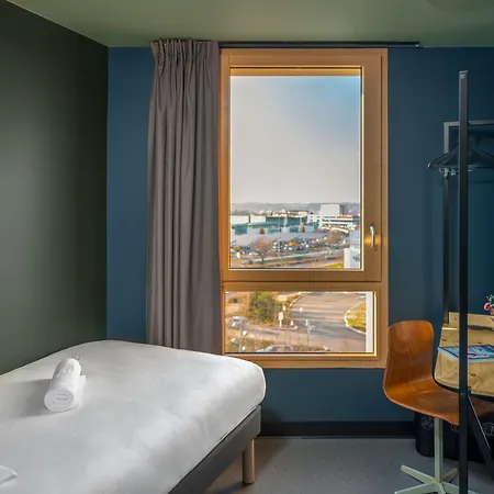 Eklo Centre Gare Saint-roch 3*