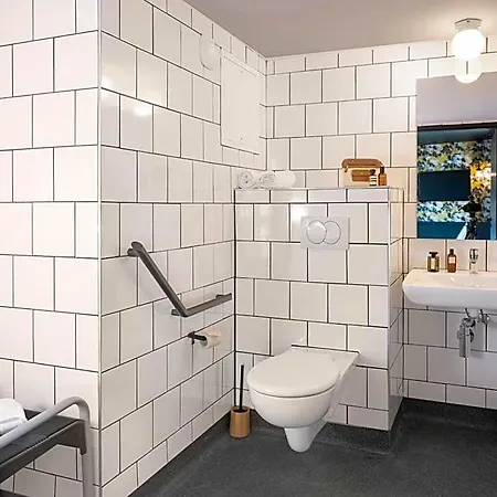 Eklo Centre Gare Saint-roch Hotel